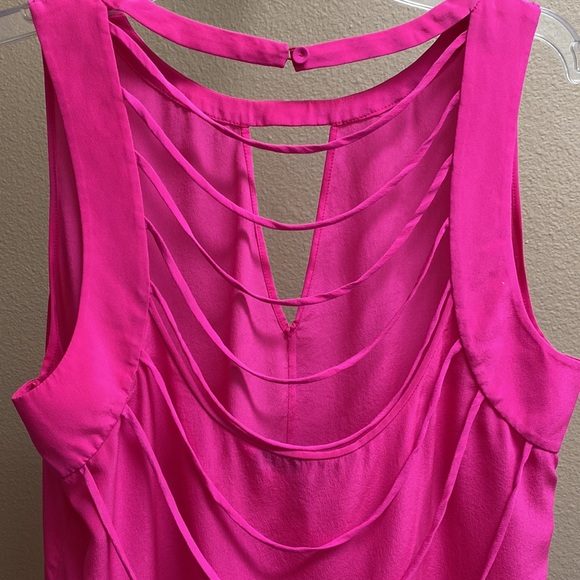 BCBGMaxAzria High-Low Top - Picture 3 of 3